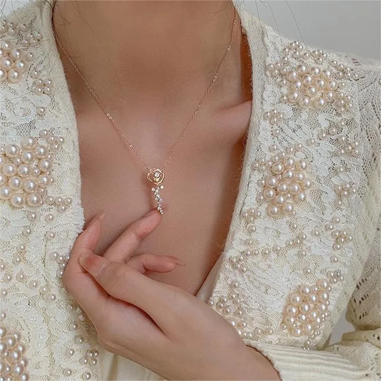 Elegant Crystal Rose Necklace
