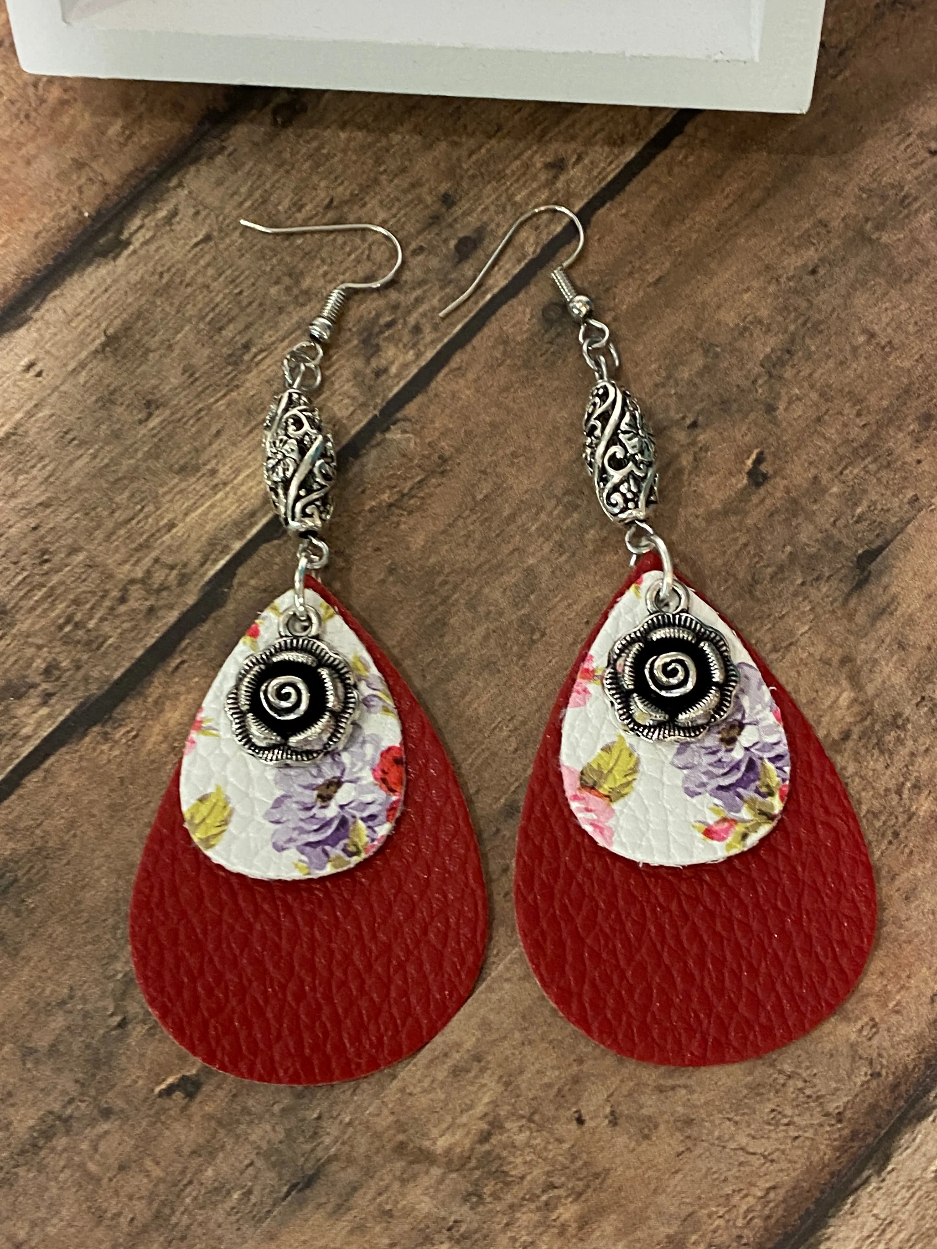 FAUX Leather Floral Earrings (EAR50-41)