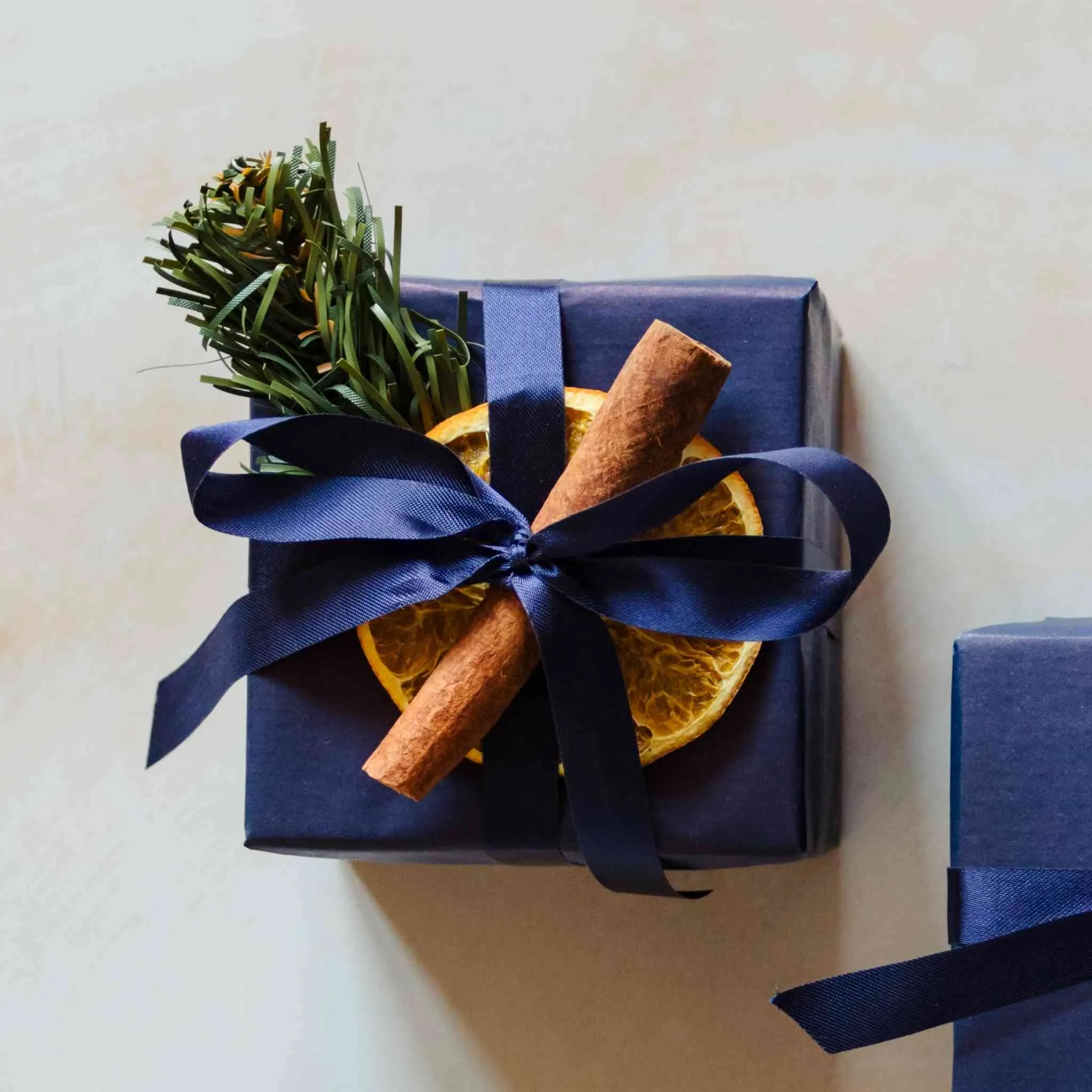 The Warwickshire - Parchment and Quill Candle